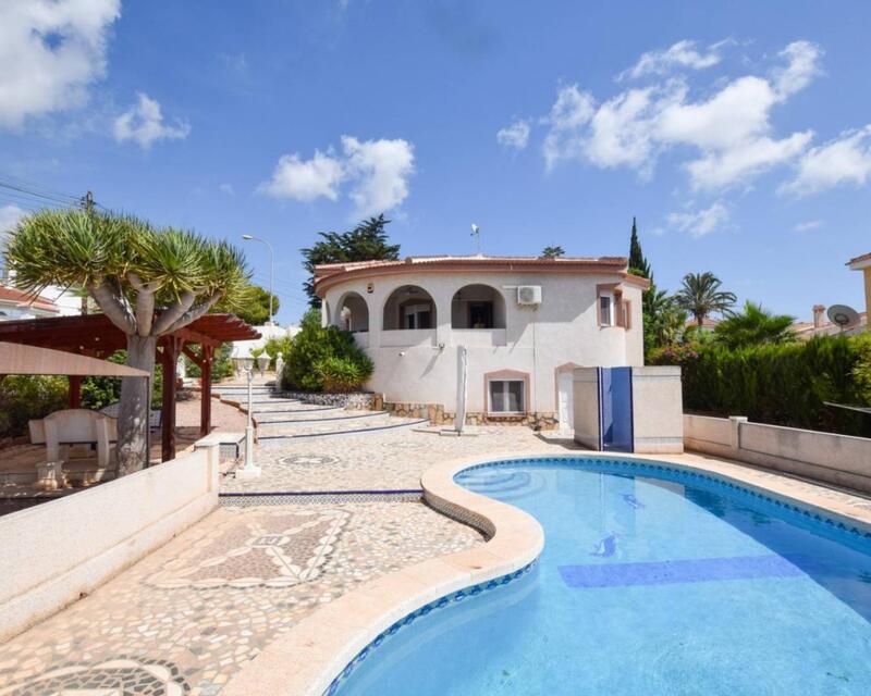 Villa for sale in Ciudad Quesada, Alicante