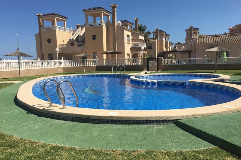 Townhouse for sale in Guardamar del Segura, Alicante