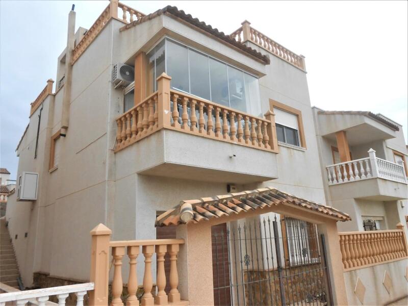 Villa for sale in San Miguel de Salinas, Alicante