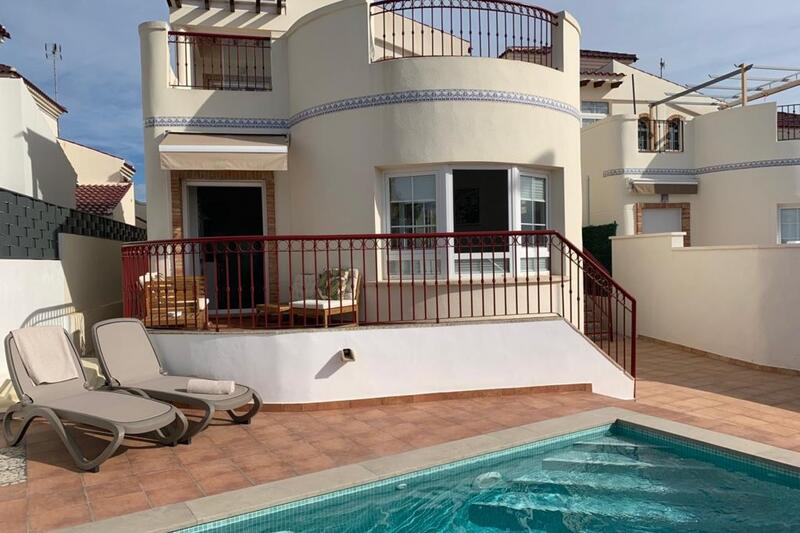 Villa en venta en Guardamar del Segura, Alicante