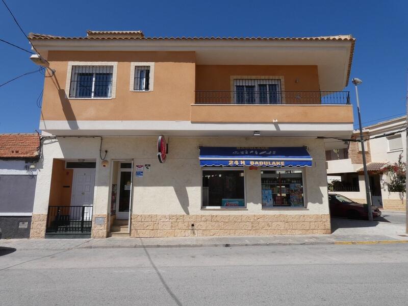 Stadthaus zu verkaufen in Los Montesinos, Alicante