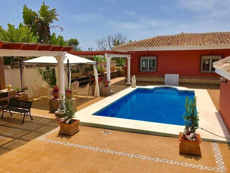 6 bedroom Villa for sale