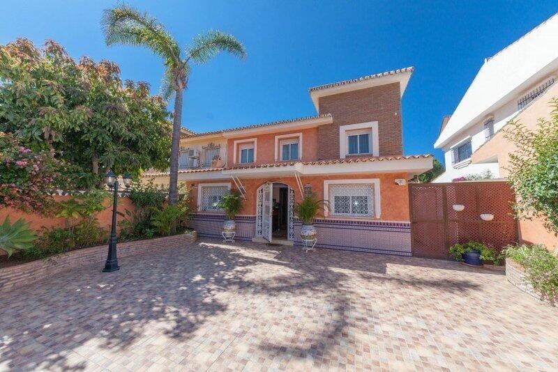 4 Cuarto Villa en venta