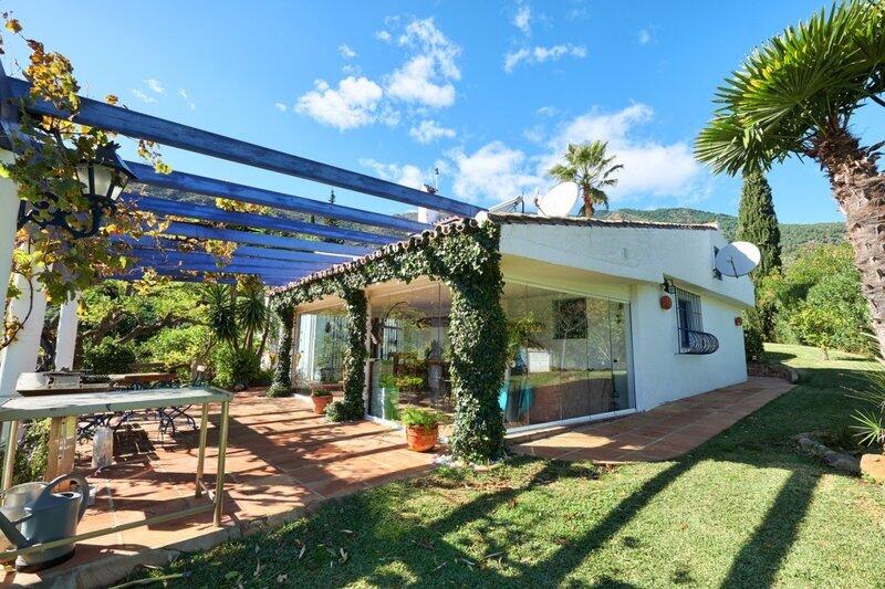 2 Cuarto Casa de Campo en venta