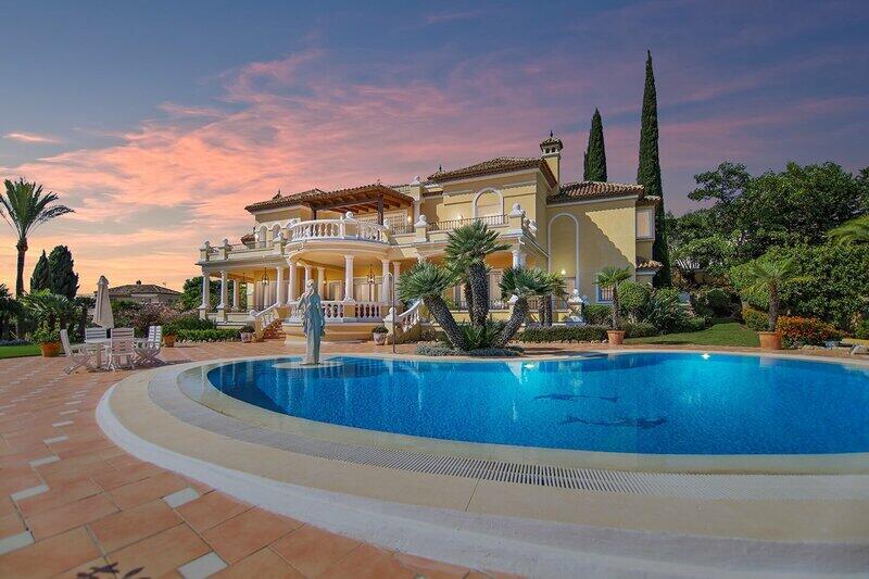 Villa à vendre dans El Paraiso, Málaga