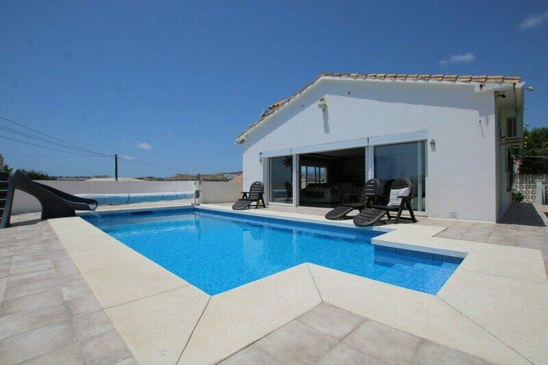 Villa en venta en La Cala de Mijas, Málaga