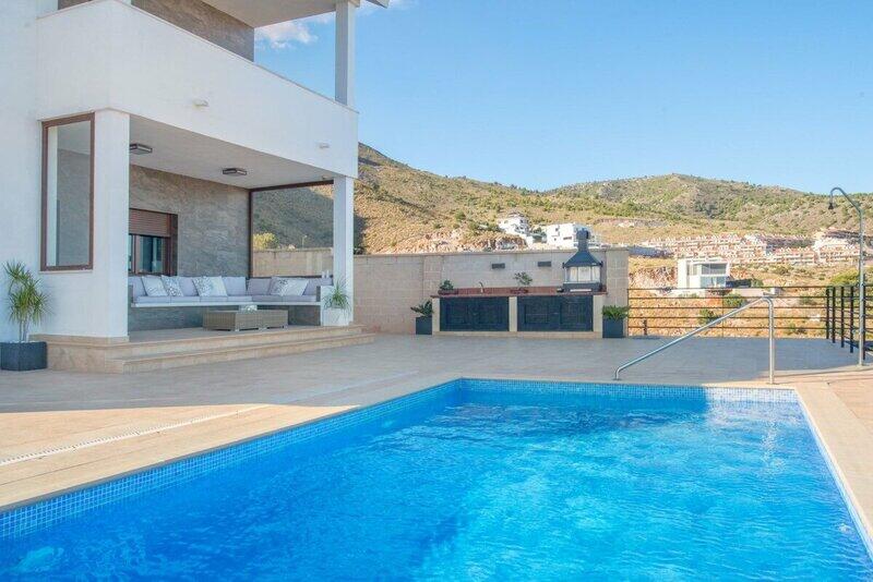 5 bedroom Villa for sale