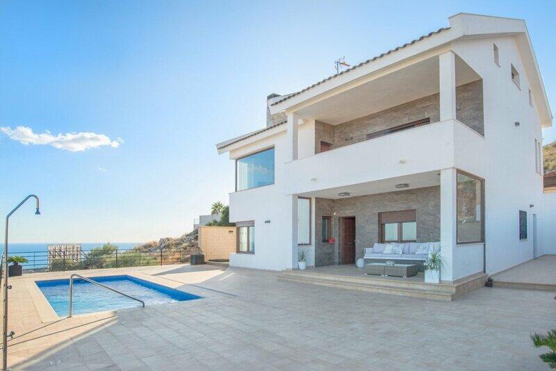 5 bedroom Villa for sale