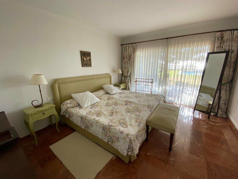 6 Cuarto Villa en venta