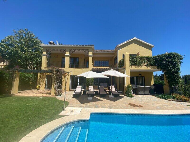 5 bedroom Villa for sale