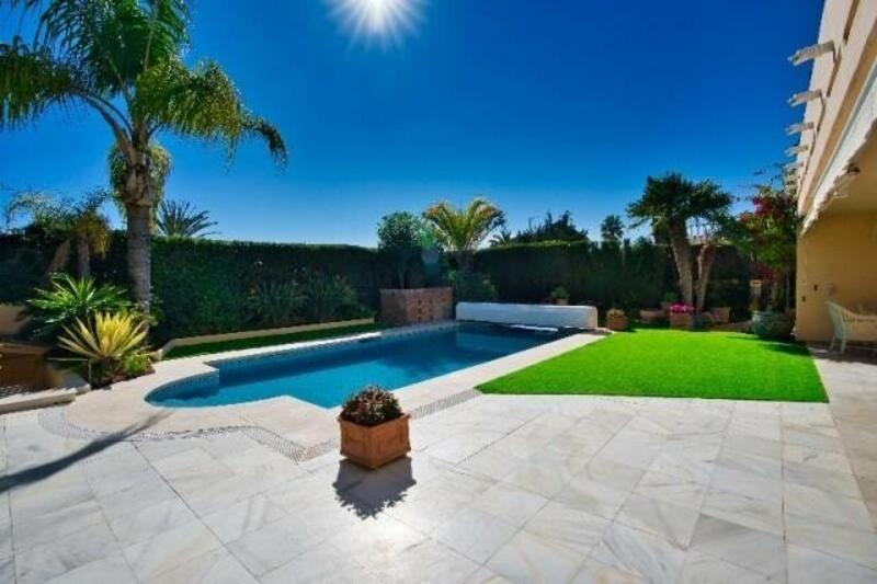 4 bedroom Villa for sale