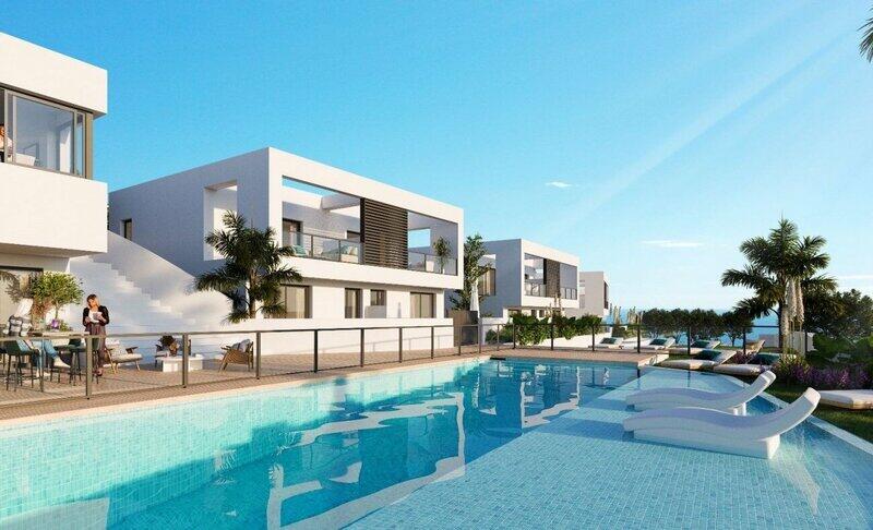 Villa for sale in Riviera del Sol, Málaga