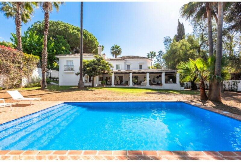 Villa en venta en Golden Mile, Málaga