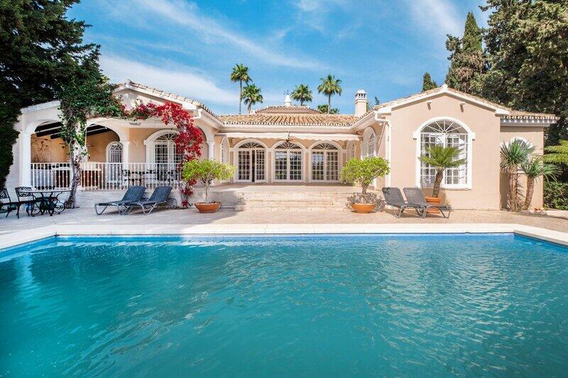 5 bedroom Villa for sale