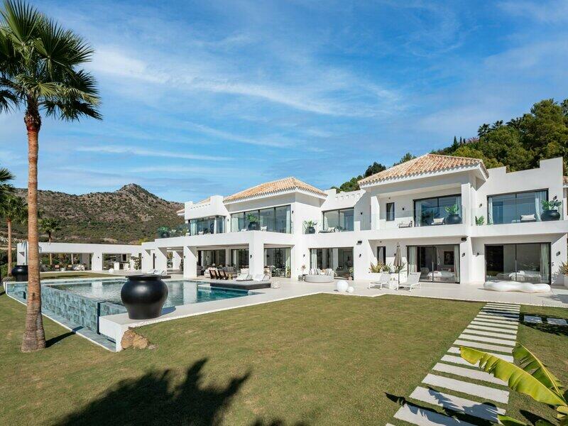 Villa en venta en Marbella, Málaga