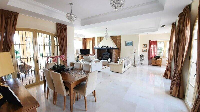 4 bedroom Villa for sale