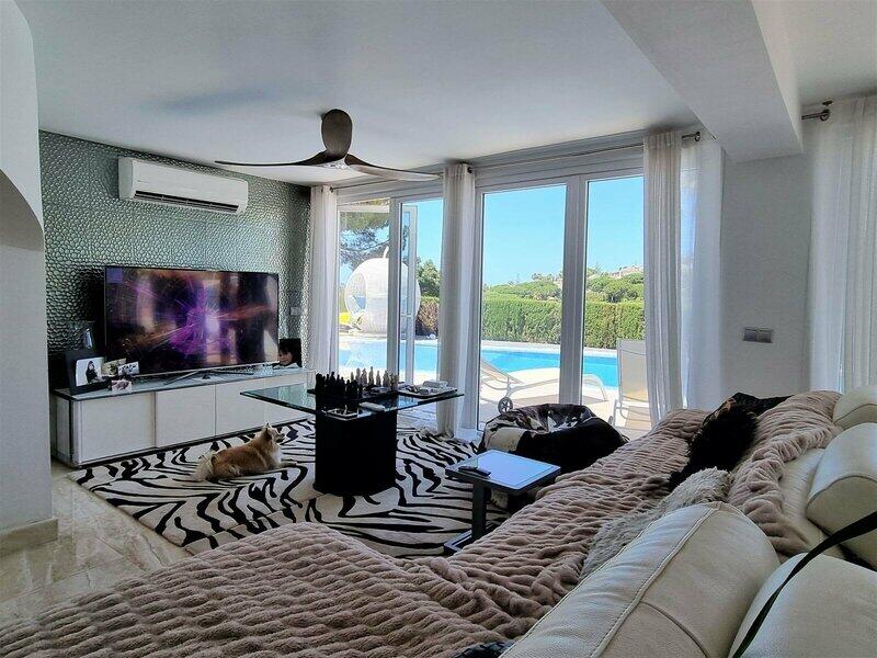 5 bedroom Villa for sale