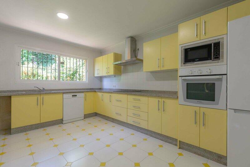 4 Cuarto Villa en venta