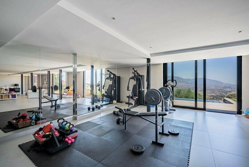 5 bedroom Villa for sale