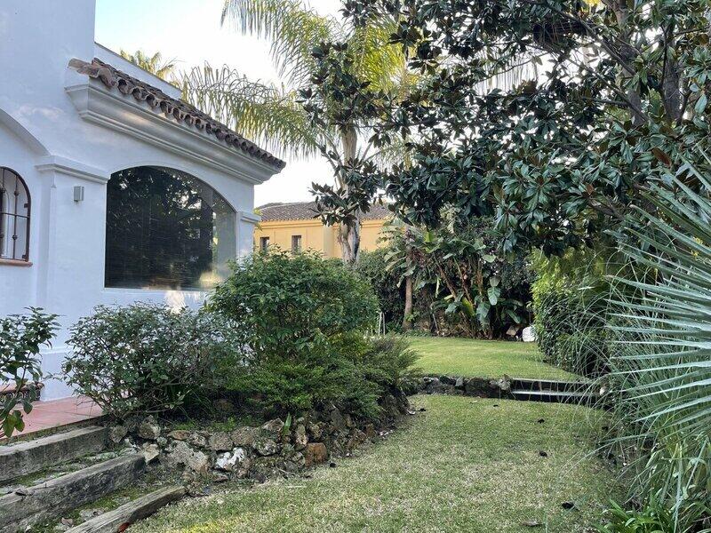 4 Cuarto Villa en venta