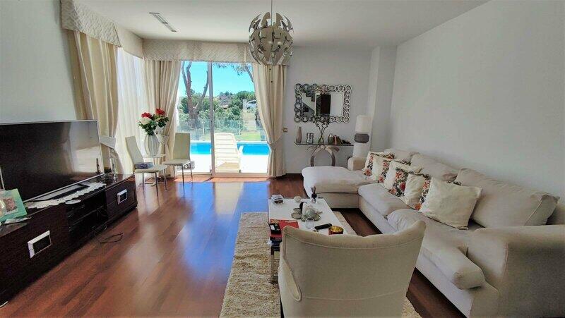 4 bedroom Villa for sale