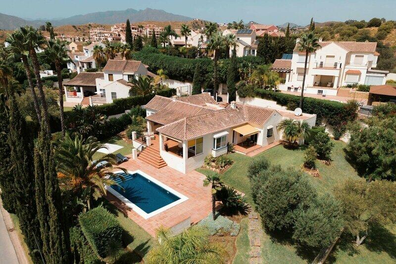 Villa for sale in Mijas Golf, Málaga
