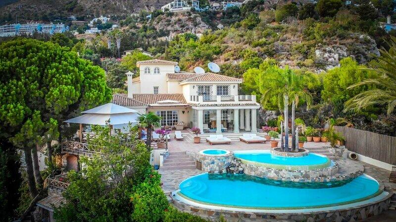 Villa for sale in Mijas, Málaga