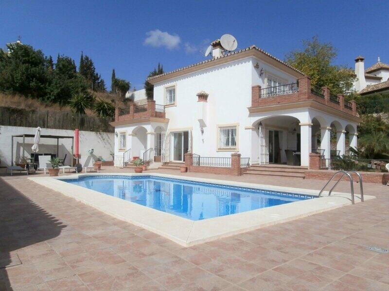 Villa til salgs i Mijas, Málaga