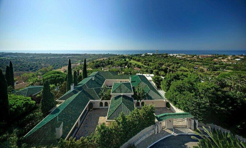 Villa for sale in Rio Real, Málaga