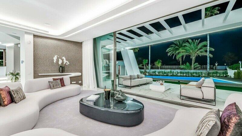 6 Schlafzimmer Villa zu verkaufen
