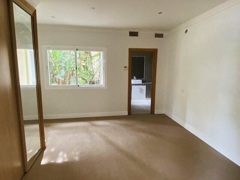 8 Cuarto Villa en venta