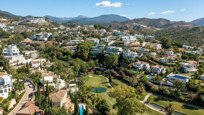 8 Cuarto Villa en venta