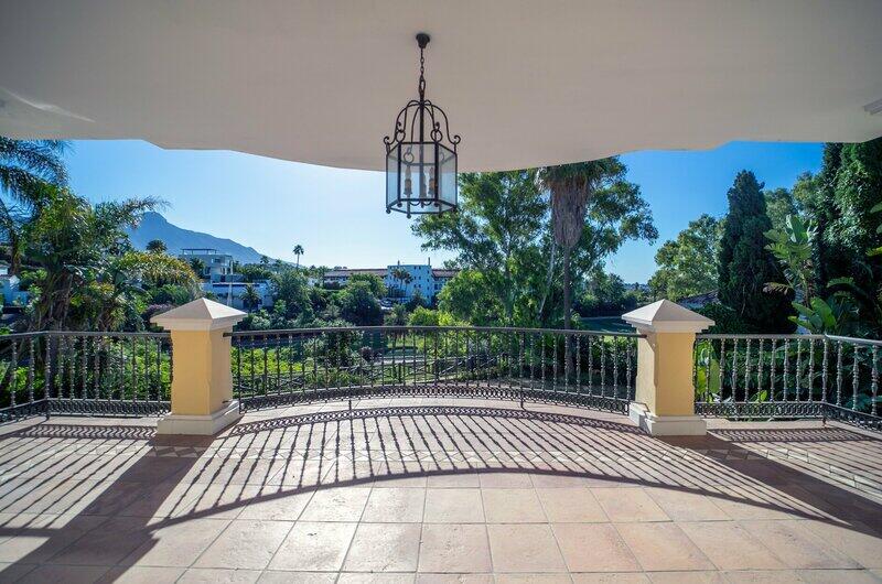 8 Cuarto Villa en venta