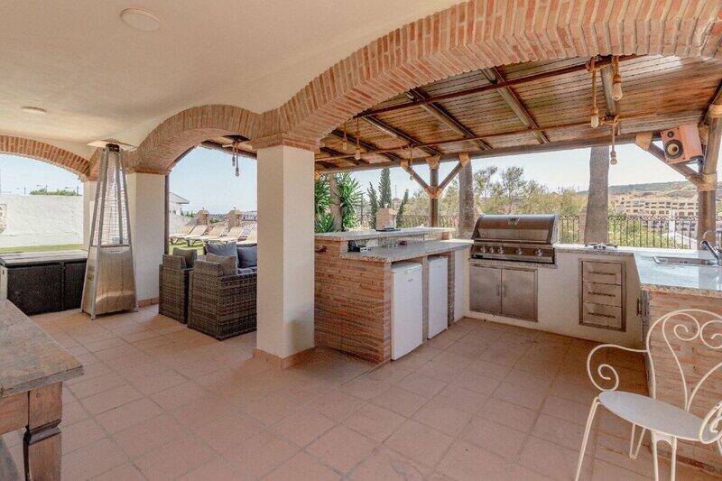 4 Cuarto Villa en venta