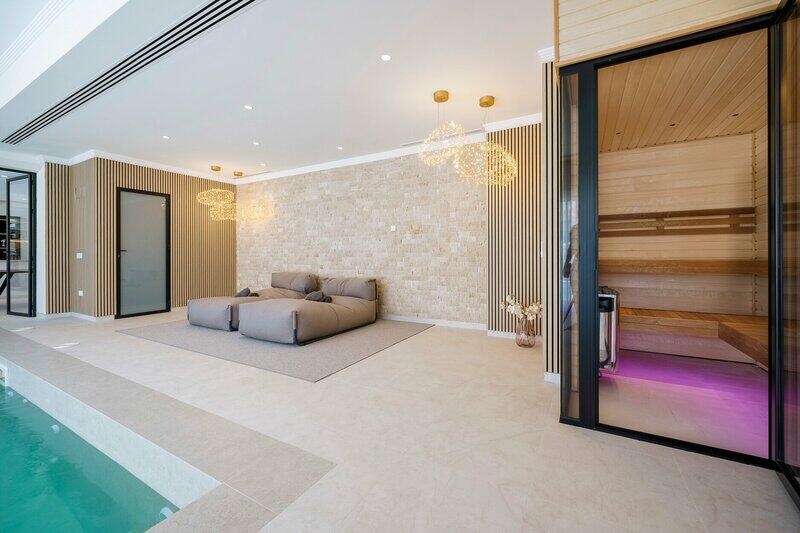 7 bedroom Villa for sale