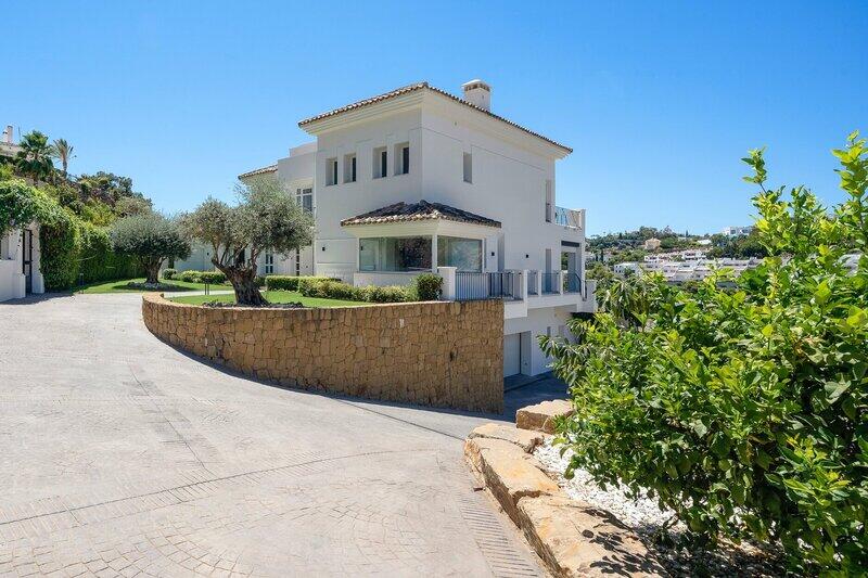 7 bedroom Villa for sale
