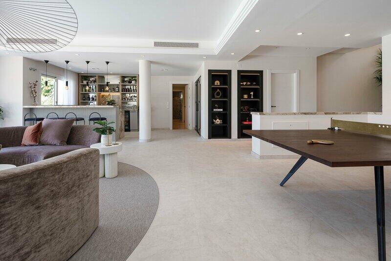 7 bedroom Villa for sale
