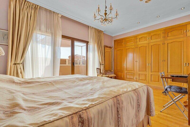 3 bedroom Apartment for sale