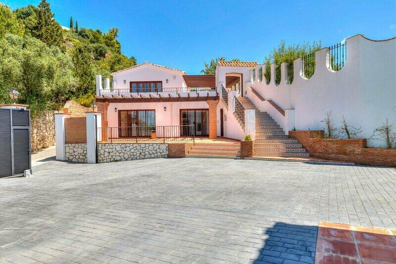 7 Cuarto Villa en venta