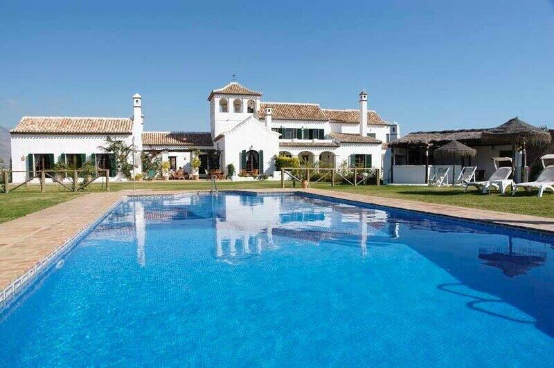 10 bedroom Villa for sale