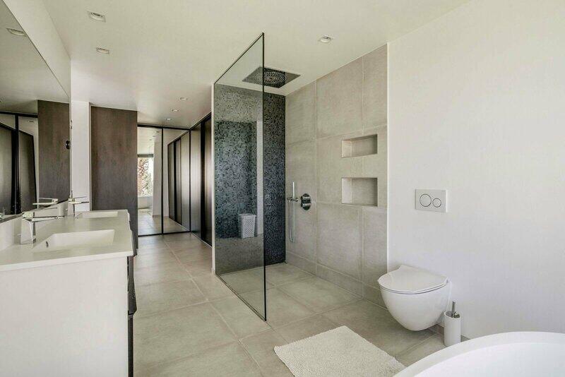 6 bedroom Villa for sale