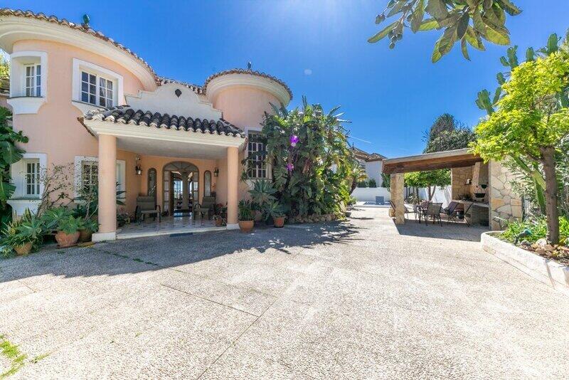 4 bedroom Villa for sale