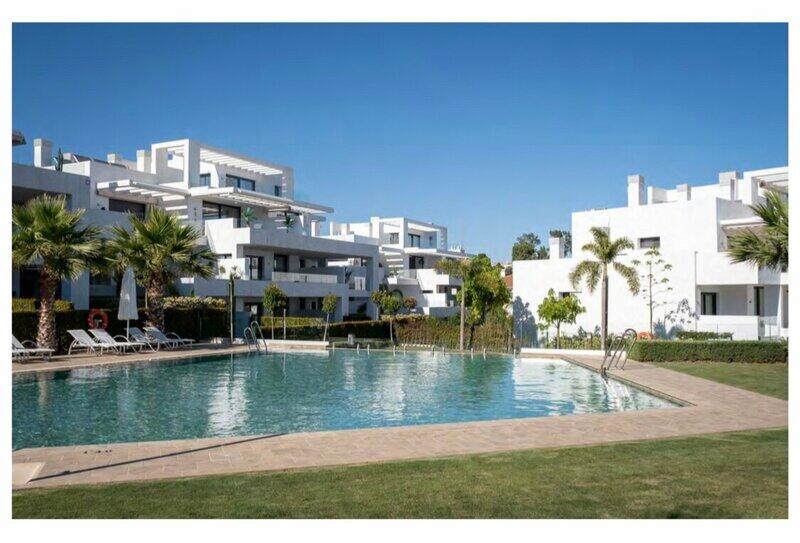 Apartamento en venta en Estepona, Málaga