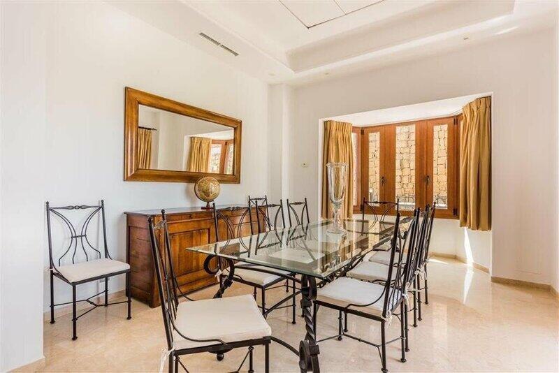 4 bedroom Villa for sale