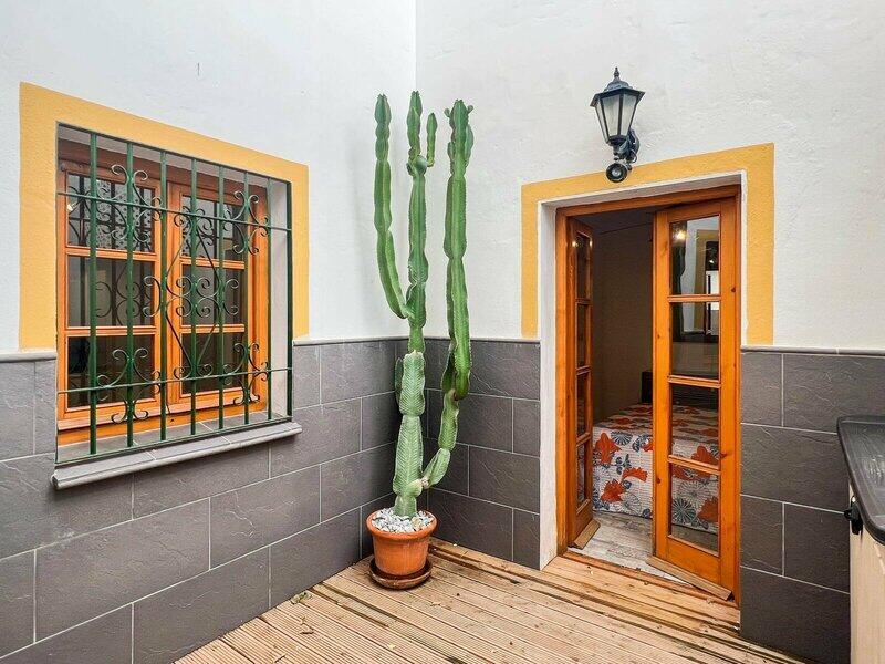 3 bedroom Townhouse for sale