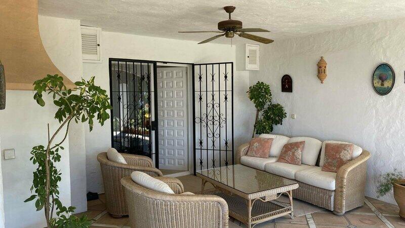 4 Cuarto Villa en venta