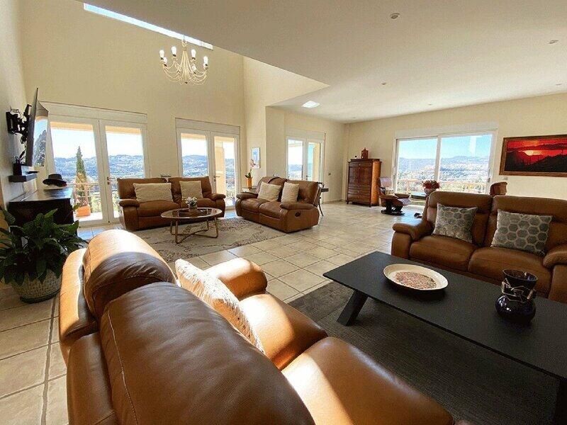 8 Schlafzimmer Villa zu verkaufen