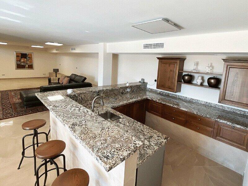8 Schlafzimmer Villa zu verkaufen