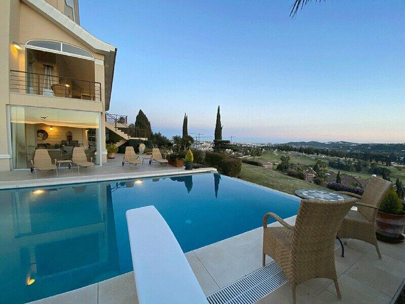 8 Schlafzimmer Villa zu verkaufen