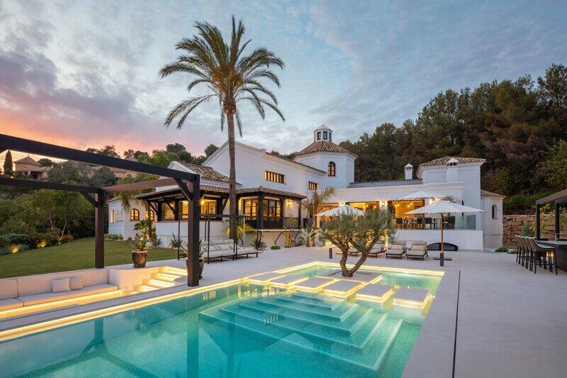 Villa for sale in La Zagaleta, Málaga